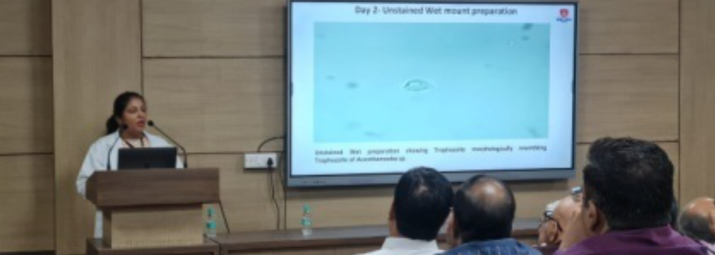 Dr Shaveta Kataria presented a case of Acanthameoba in CCR organized by Medicine department.